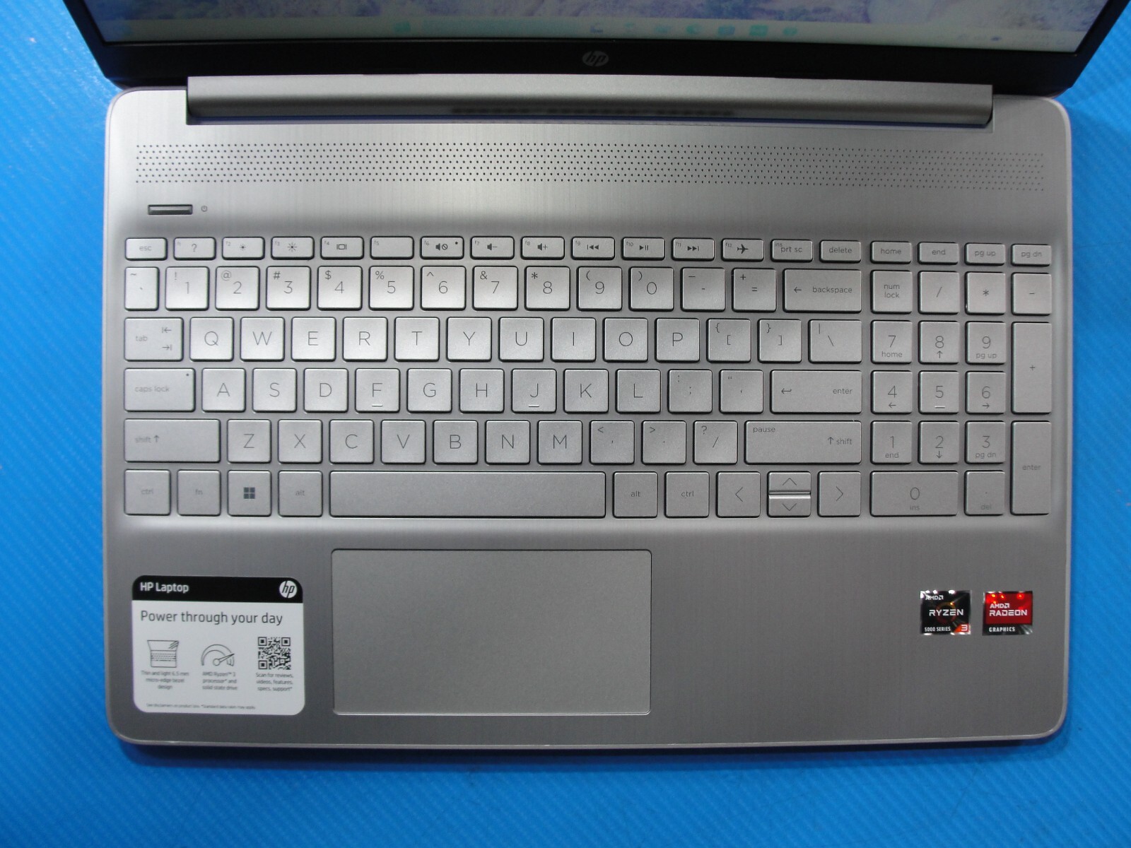 HP 15-EF2033DX 15.6” HD AMD Ryzen 3 5300U 2.6GHz 8GB SSD Reset 256GB- Charger