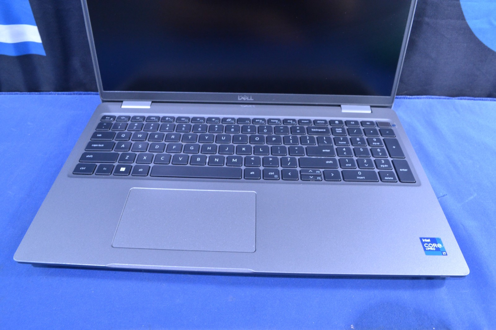 Dell Precision 3561 i7-11850H/NVIDIA T100/16GB/512GB/ Win 11/ No Batt. (J061201)
