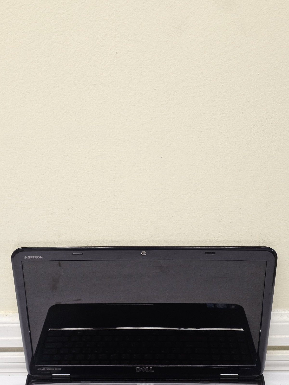 Dell Inspiron N5110 Laptop – i3-2310m – 4GB RAM – 640GB HDD – BAD BATT – Win 10