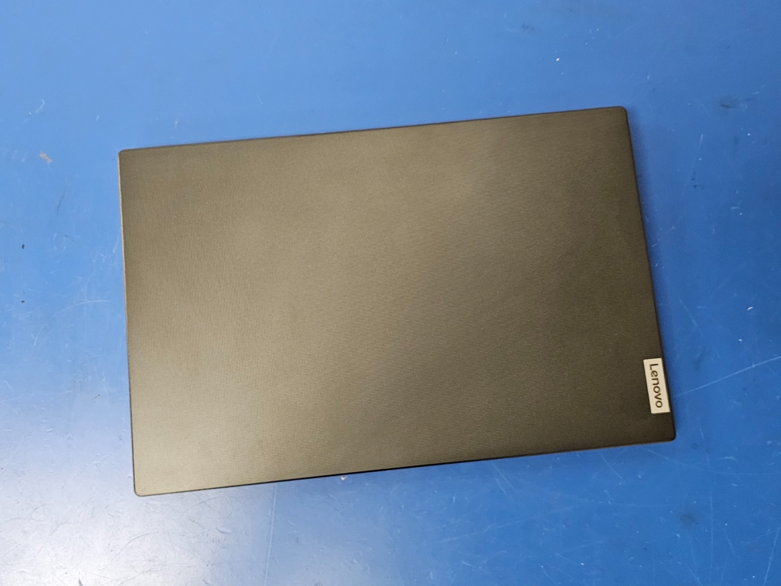 Lenovo V15 G5 IRL, Intel Core 7 240H, 2.50 GHz, 16 GB RAM, 1 TB NVMe SSD