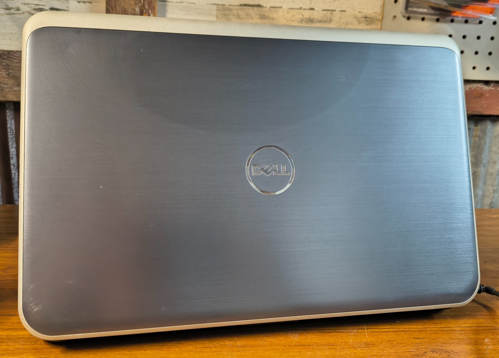 Dell Inspiron 17R 5721 (Windows 11 / Core i7-3757U / AMD GPU / 8GB / 1TB / DVD)