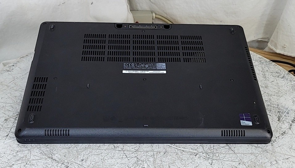 DELL LATITUDE E5570 Laptop Core I5-6440HQ 8GB 500GB SEE NOTES