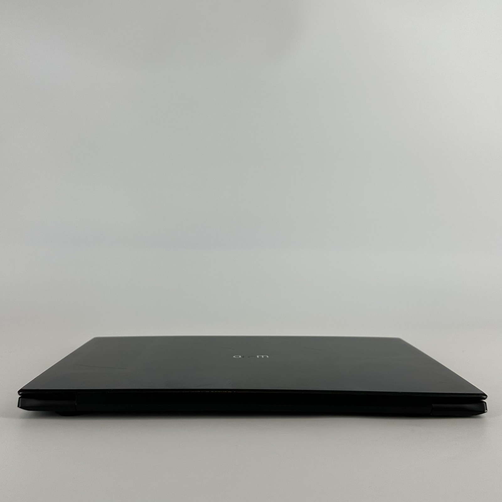 LG Gram 14 Black FHD+ 2.1 GHz i7-1260P 16GB 512GB SSD Good – No Feet