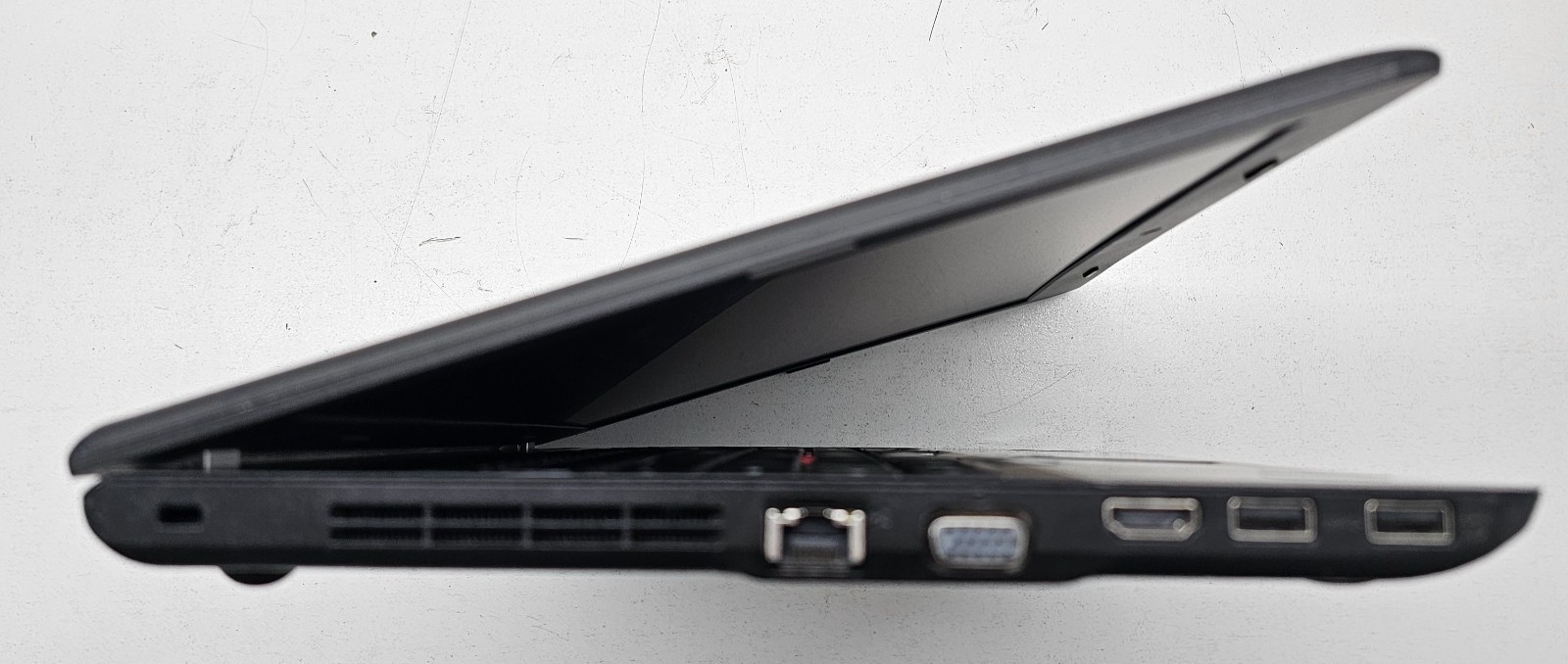Lenovo ThinkPad E550 15.6″ Laptop Intel Core i5-5200U 4GB Ram NO HD/OS (FL)
