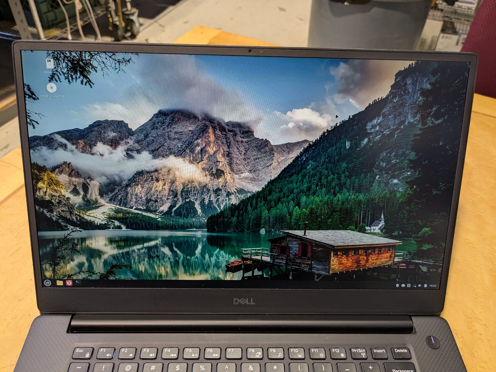 Dell Precision 5540 i7-9850H 2.6Ghz 8GB Ram 512GB SSD Quadro T1000 GPU No OS/AC