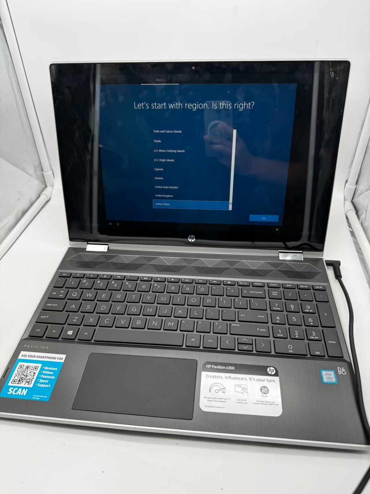 HP Pavilion x360 – 14″ i7-8th 4GB 256GB SSD Windows 10 Touchscreen Laptop