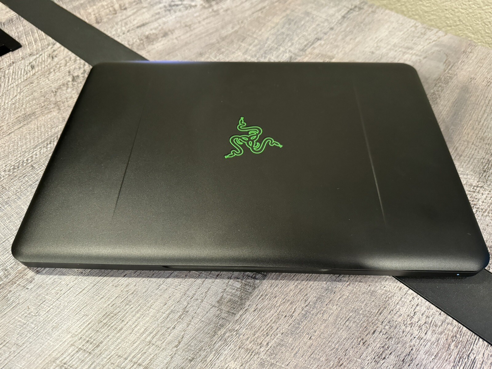 Razer Blade 14 i7-7700HQ 2.8Ghz, 1TB SSD, 16gb DDR4 2400MHz, GeForce 1060 GTX