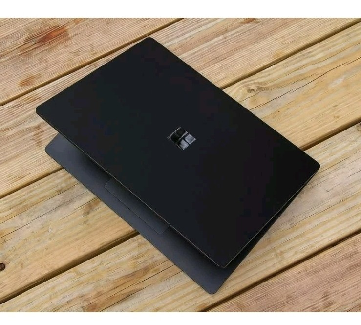 Microsoft Surface Laptop 3 – Touch – 13.5″ – i7-1065G7/256GB SSD/16GB RAM) – W11