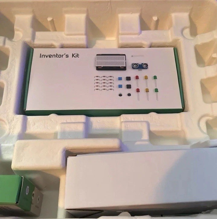 NEW PI-Top 2.0 Raspberry Pi Modular Dev Laptop w/ Inventors Kit Legacy Packaging