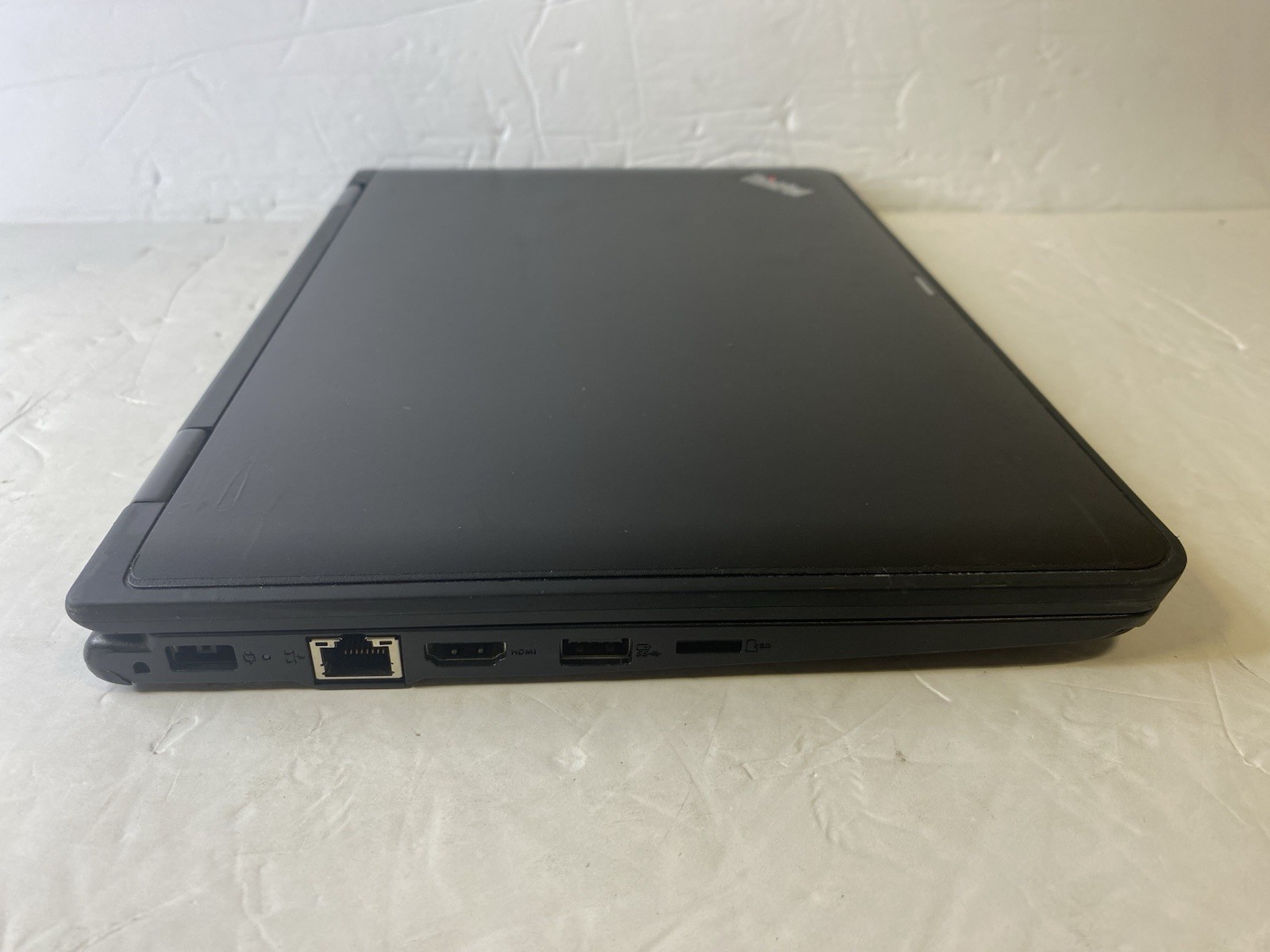 Lenovo ThinkPad Yoga 11e 11.6in 2 in 1 flip TouchScreen Windows 10