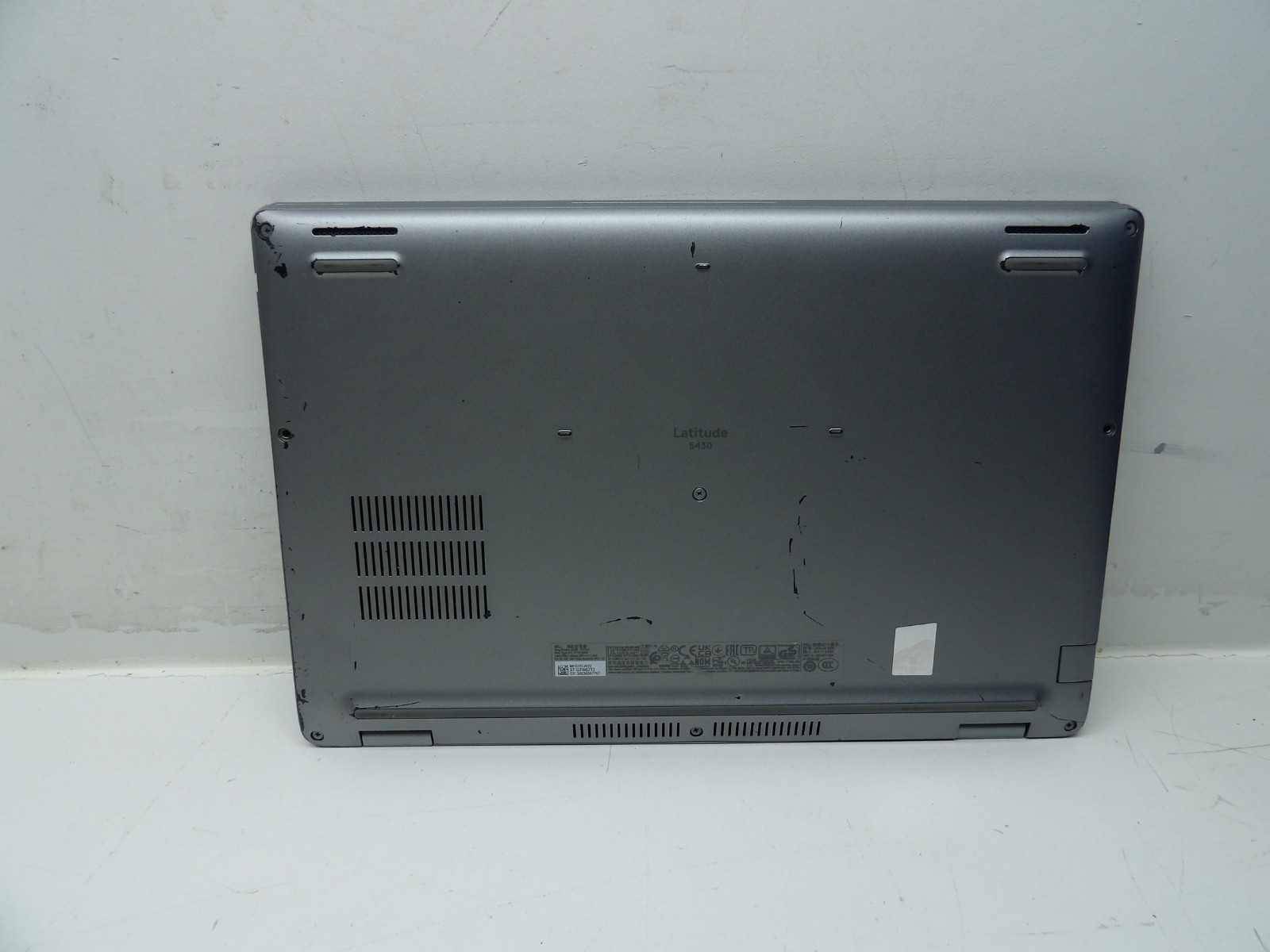 DELL LATITUDE 5430 For Parts Only. No Motherboard