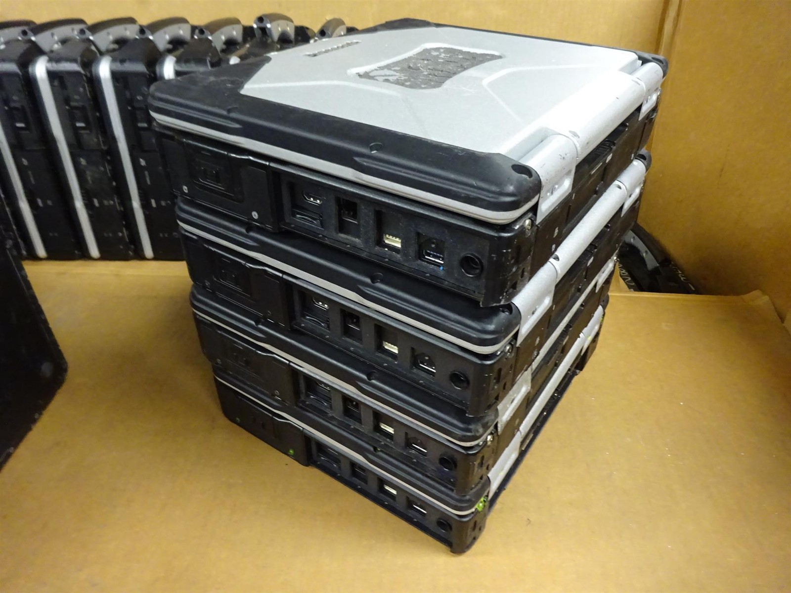 Lot 108 Panasonic CF-31 MK5 Core i5-5300U 4GB – Bios Locked – Read Description