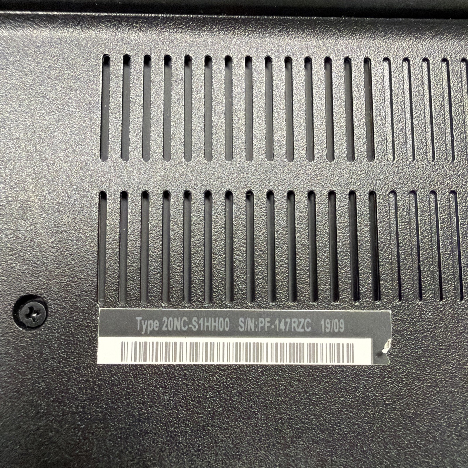 *PARTS Lenovo ThinkPad E590 i5-8265U 8GB RAM NO HD/OS