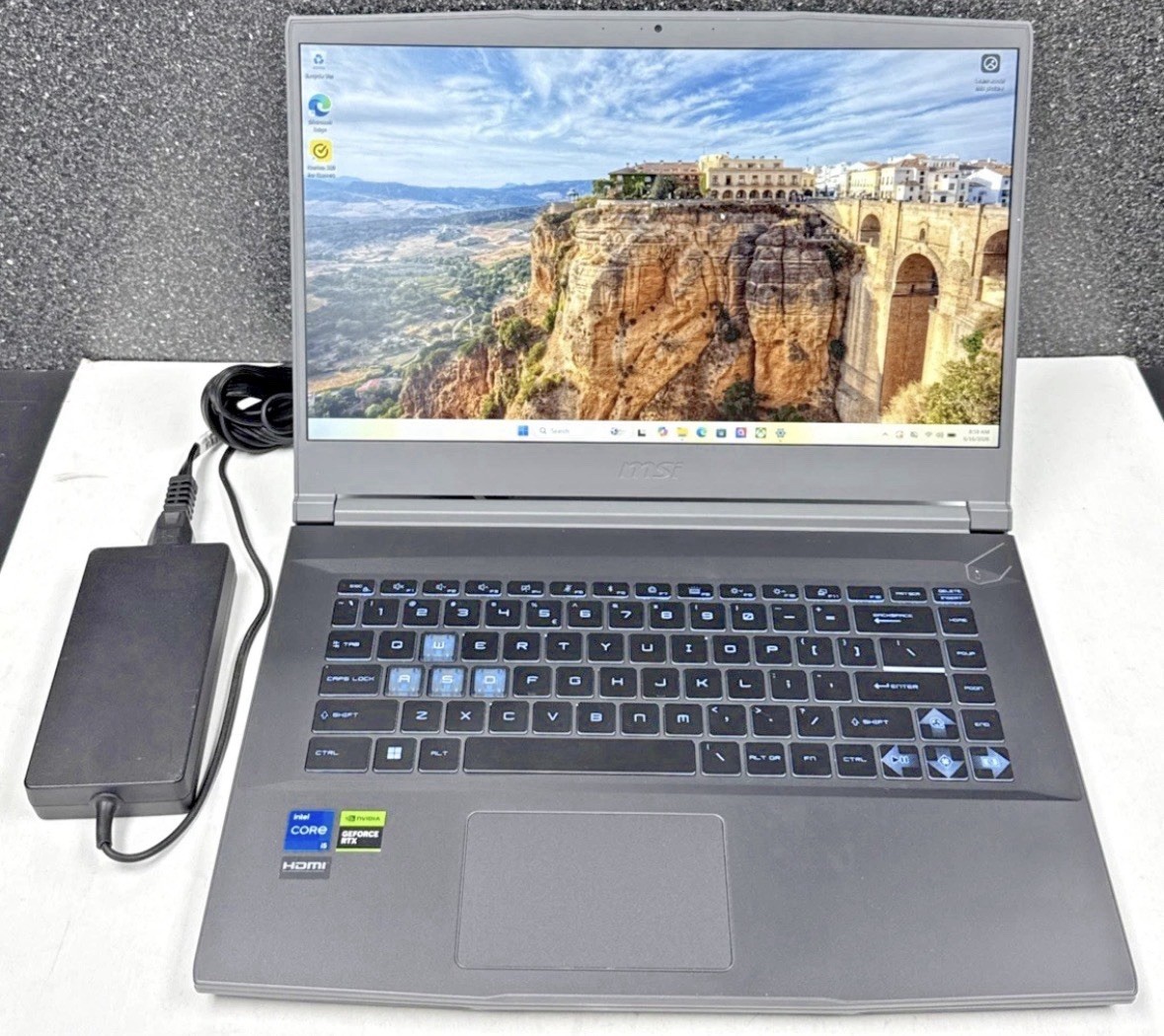 MSI Thin 15 Gaming 15.6″ i5-13420H 2.1GHz 16GB RAM 512GB SSD GeForce RTX 3050