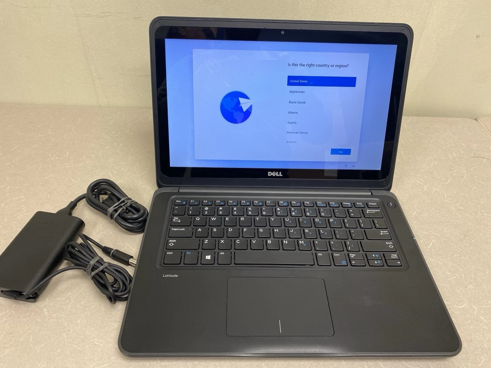 Dell Latitude 3380 13″ Laptop Intel i5-7200U 4GB RAM 128GB SSD Win11 TOUCHSCREEN