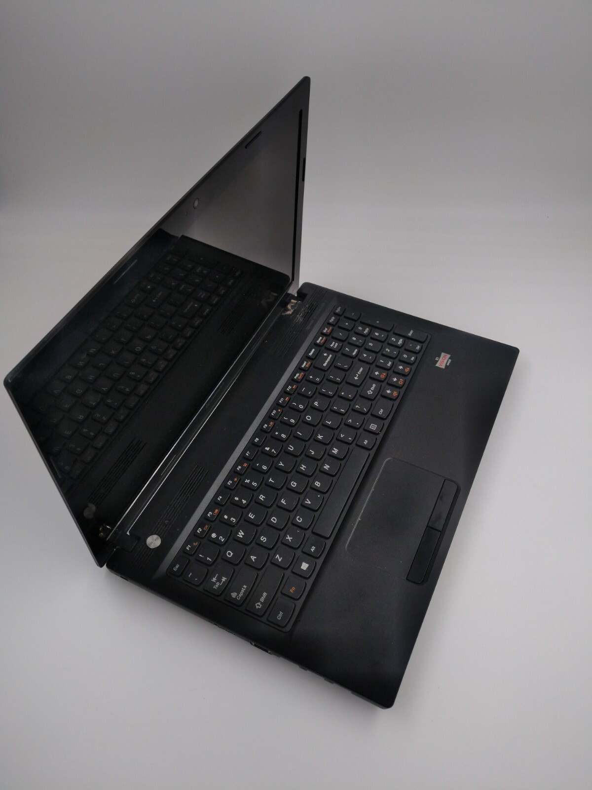 Lenovo Ideapad N585 laptop. Amd E series. 4 gb ram, 240 gb HDD. Look and read.