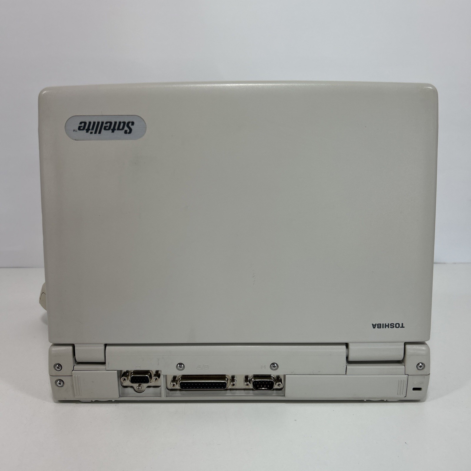 Toshiba Satellite T1910/200 Laptop Computer Vintage Boot to Windows 3.11 and Dos