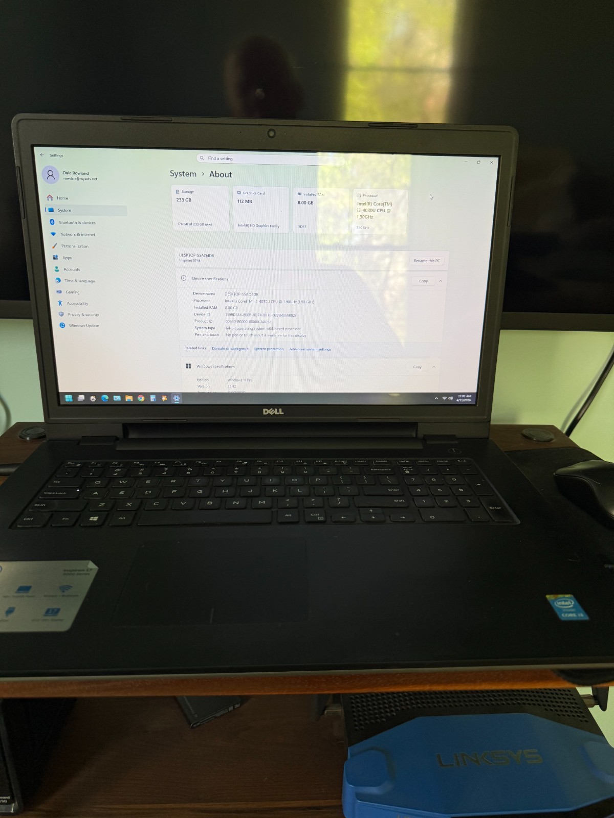 Dell Inspiron 5748 Laptop i3-4030u 1.9GHz 17″ Barebones.