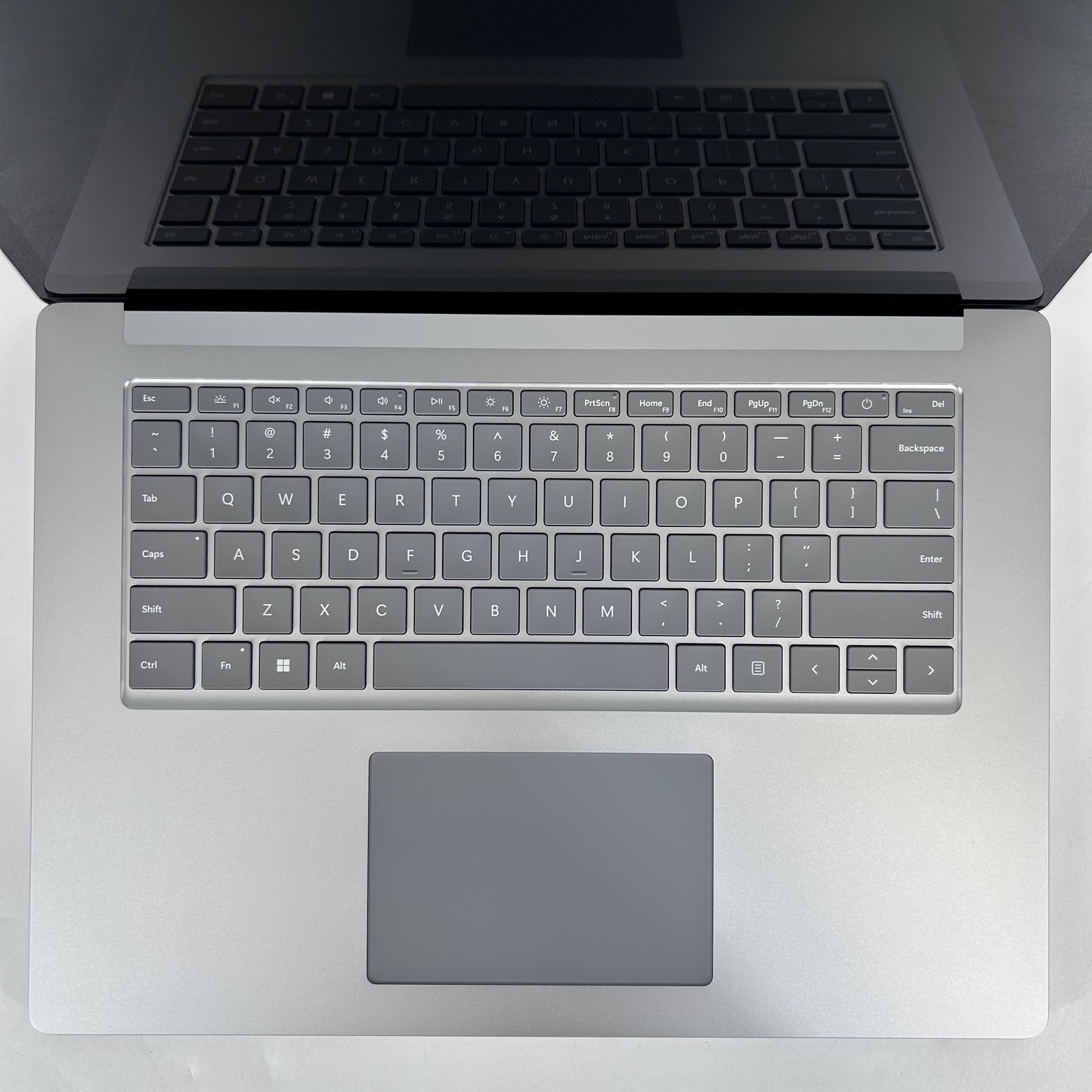 Microsoft Surface Laptop 5 15 QHD+ TOUCH 2.6GHz i7-1255U 8GB 256GB SSD Excellent