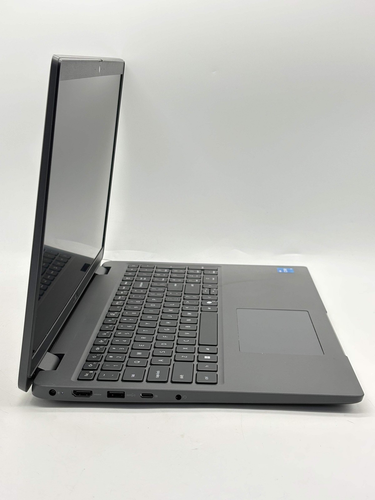 Dell Latitude 3550 15.6″ Core i5 13th Gen 8GB 256GB SSD Black Used