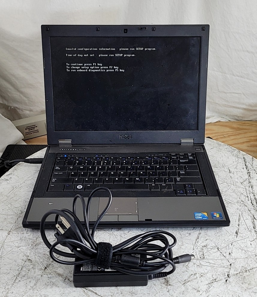 DELL LATITUDE E5410 Laptop Core I5 M 560 4GB 250GB