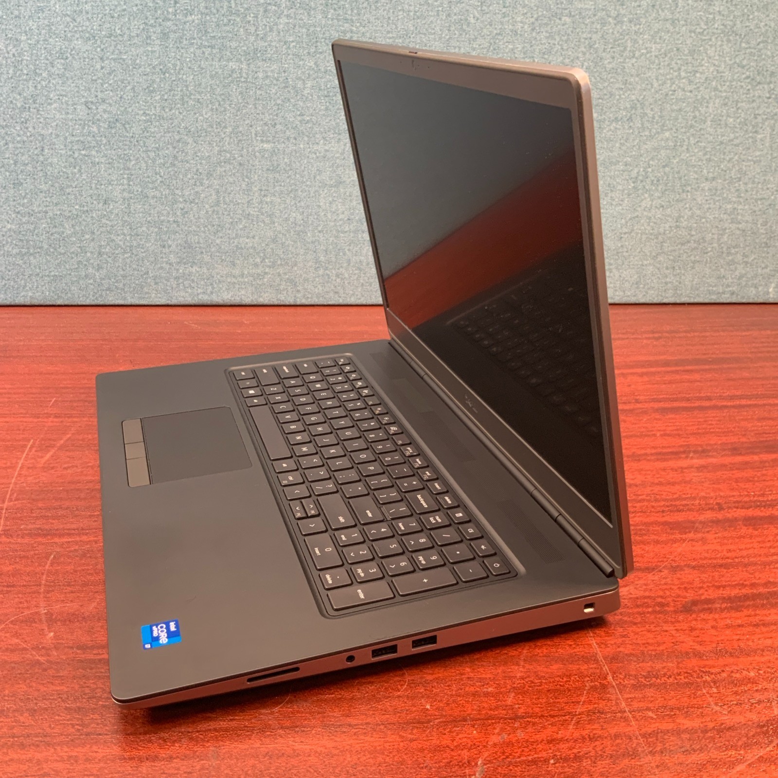 Dell Precision 7760 11th Gen Intel i7-11850H 31GB RAM 1024 GB SSD Win 11 Pro