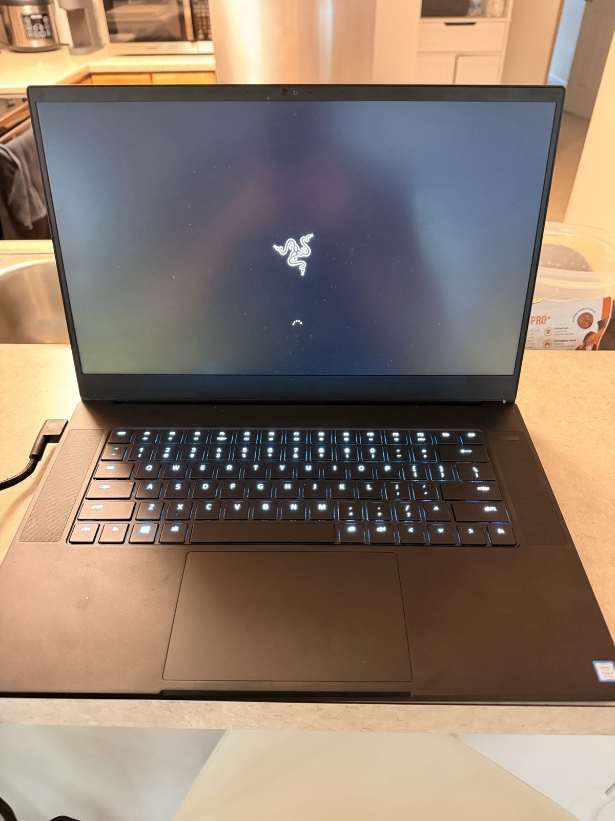 Razer Blade 15″ Gaming Laptop i7-9750H 16GB SSD Dedicated Graphics Win11 Black