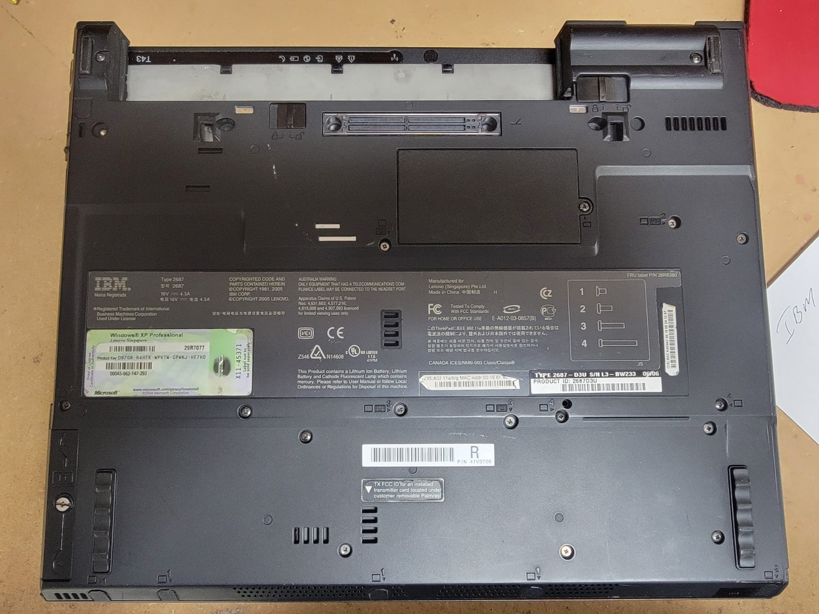 IBM Thinkpad 14″ T43 – Pent M – 512MB Ram – NO HDD NO BATTERY – FOR PARTS