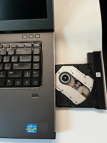 Dell Vostro 3560 i5-3210M 2.5GHz 6GB 250GB SSD – Windows 10, 15.6″, Webcam, WiFi