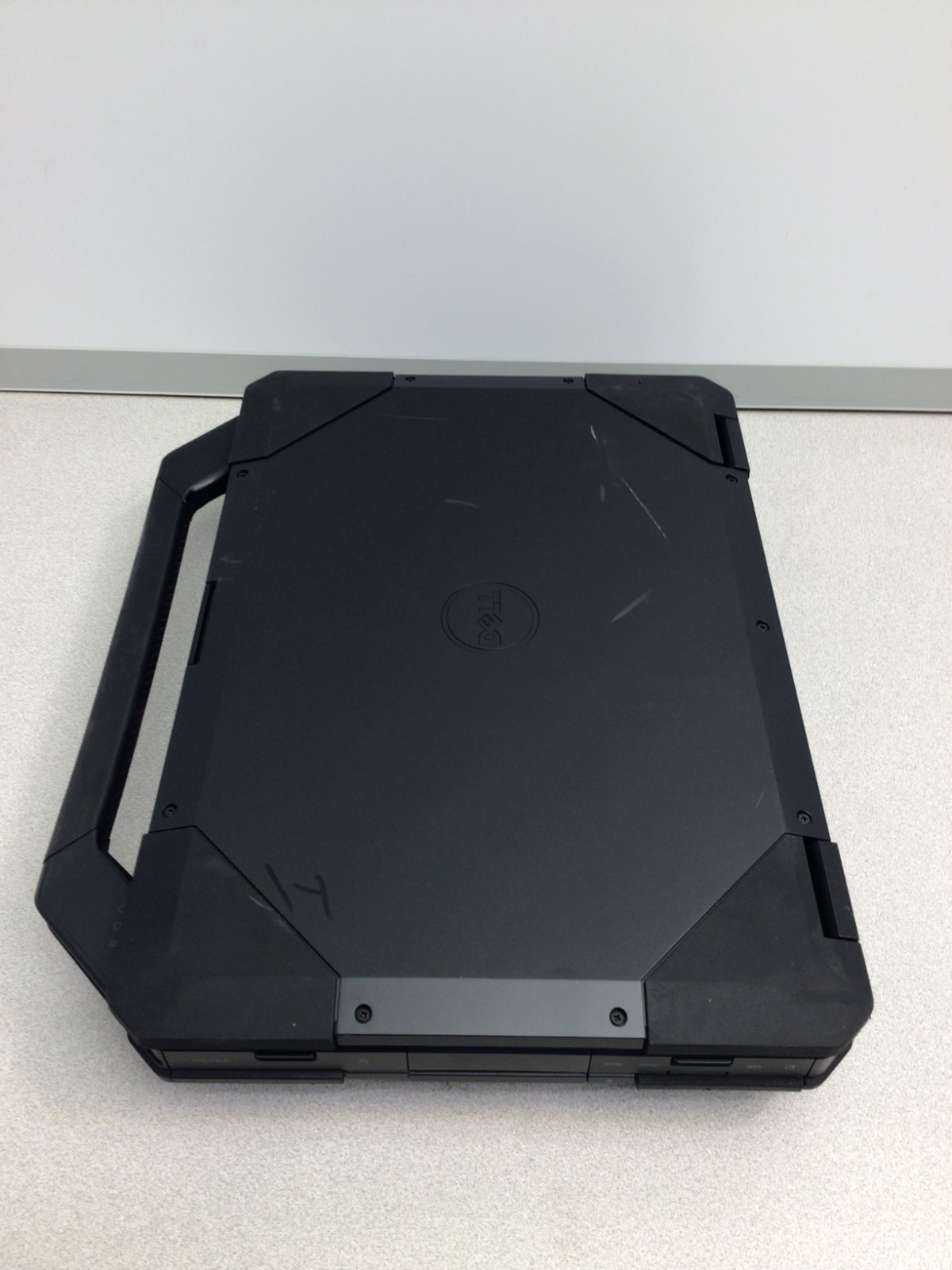 Dell Latitude 5414 14″ 256GB SSD Core i5-6300U, 2.40GHz, 8GB !!BAD BATTERY!!