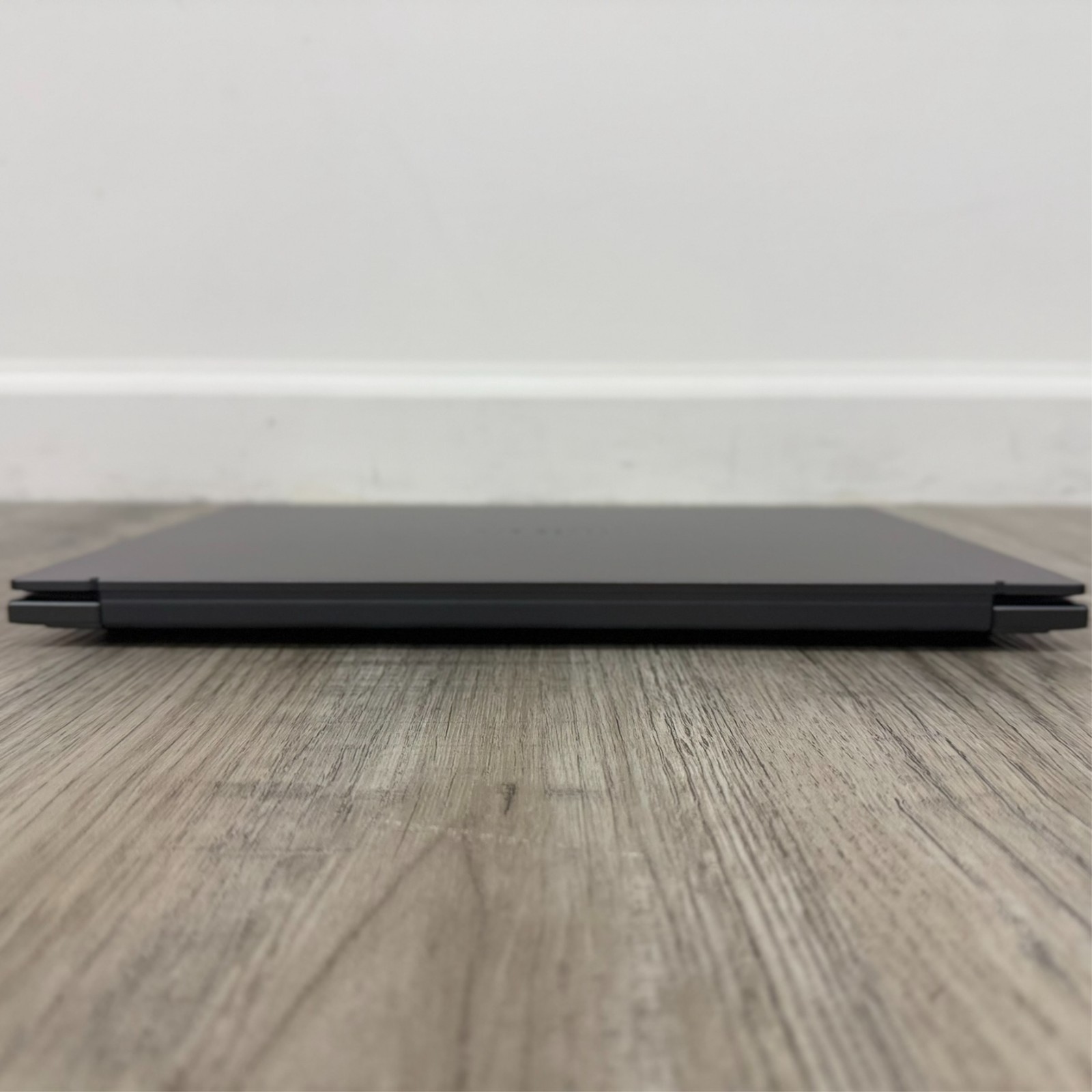 ASUS Zenbook 14″ OLED Touch WUXGA Laptop Intel Core Ultra 9 285H 32GB 1TB