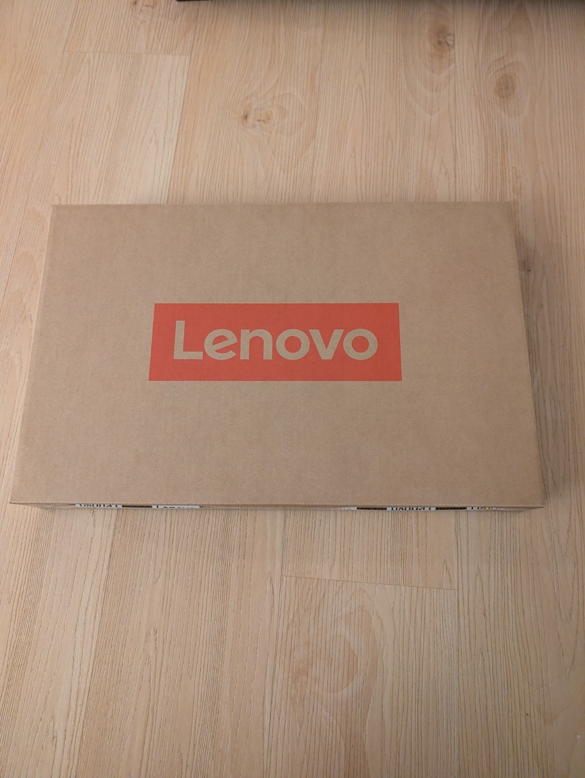 NEW Lenovo IdeaPad 5 16″ 2-in-1 Touch Laptop Ryzen 7 8845HS 16GB RAM 1TB SSD