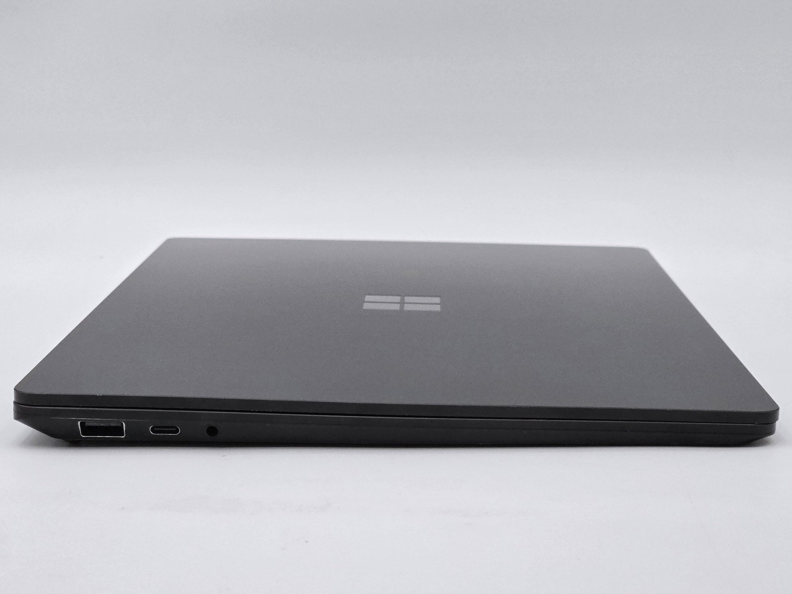 Microsoft Surface Laptop 4 13″ Touch RYZEN 7 512GB SSD 16GB W11P Backlit IRCam