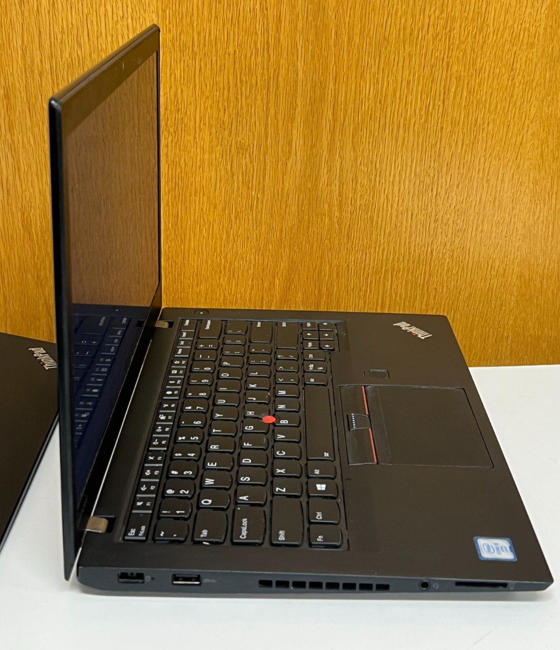 Lenovo ThinkPad T470s + Len Ultra Dock ( i5-6th, 8GB RAM, 256GB SSD ) Win 11 Pro