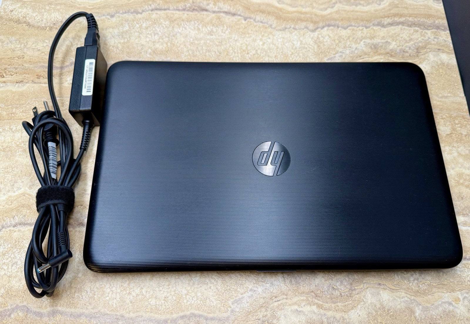 HP Notebook 15-ba009dx Laptop, AMD A6-7310 2GHz, 4GB RAM, 500GB HDD, Win10 Home