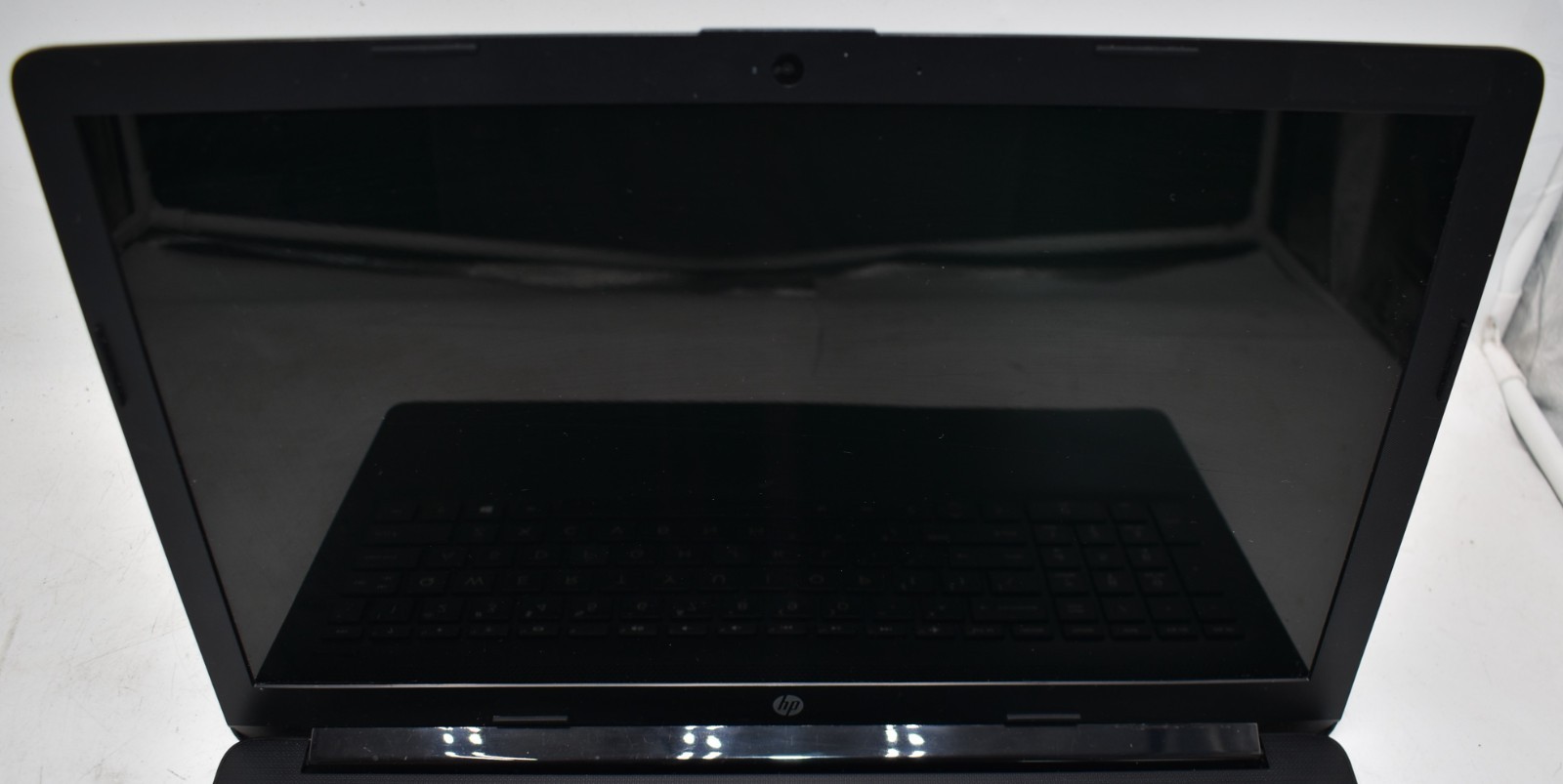 15.6″ HP Laptop 15-DB0011DX AMD A6-9225 @ 2.60GHz 8GB RAM 256GB SSD Win 10 Pro