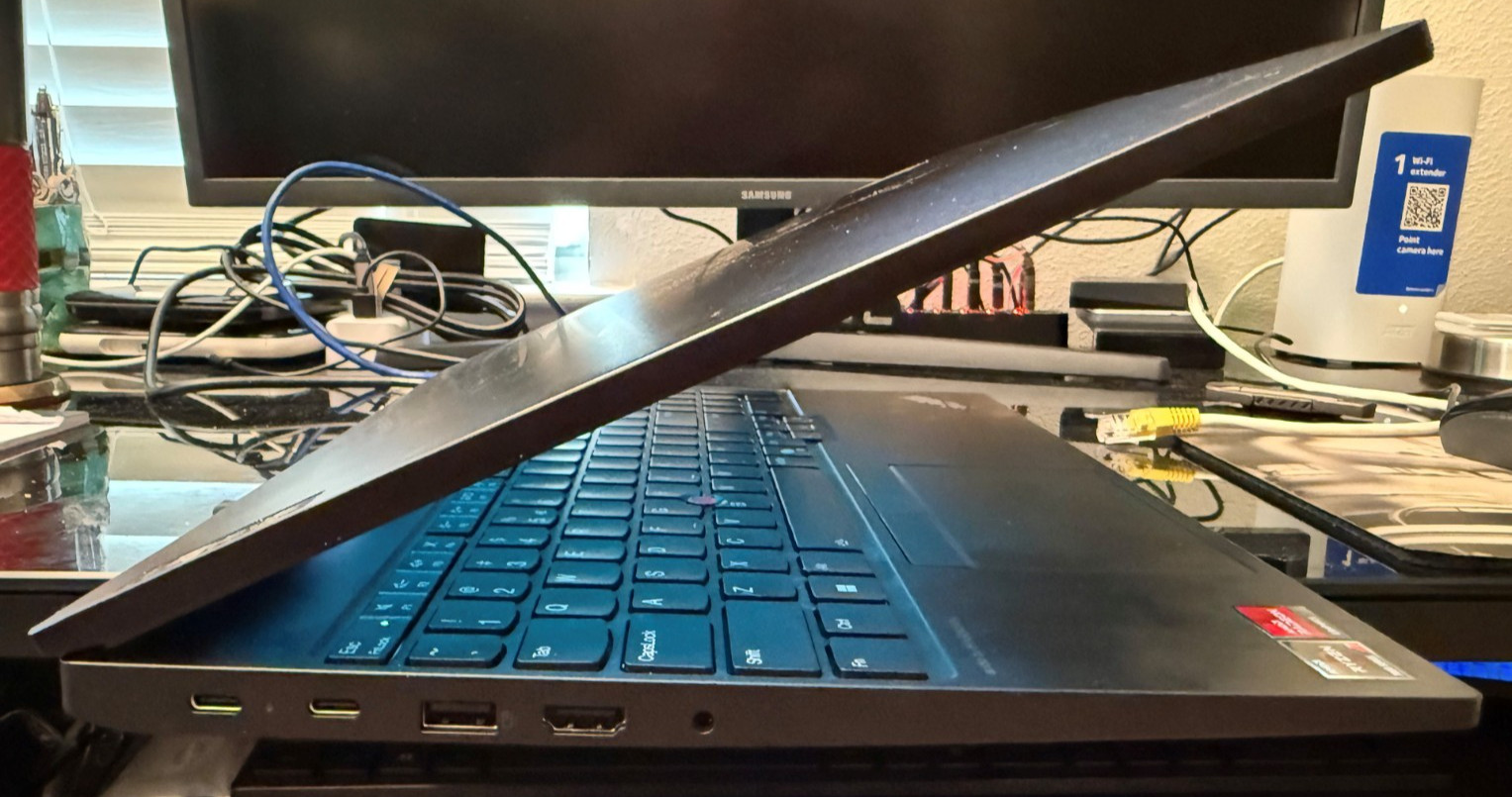 Lenovo ThinkPad E16 Gen 2/Ryzen 7 7735HS/64GB RAM/4TB SSD/Win 11 Pro/16″