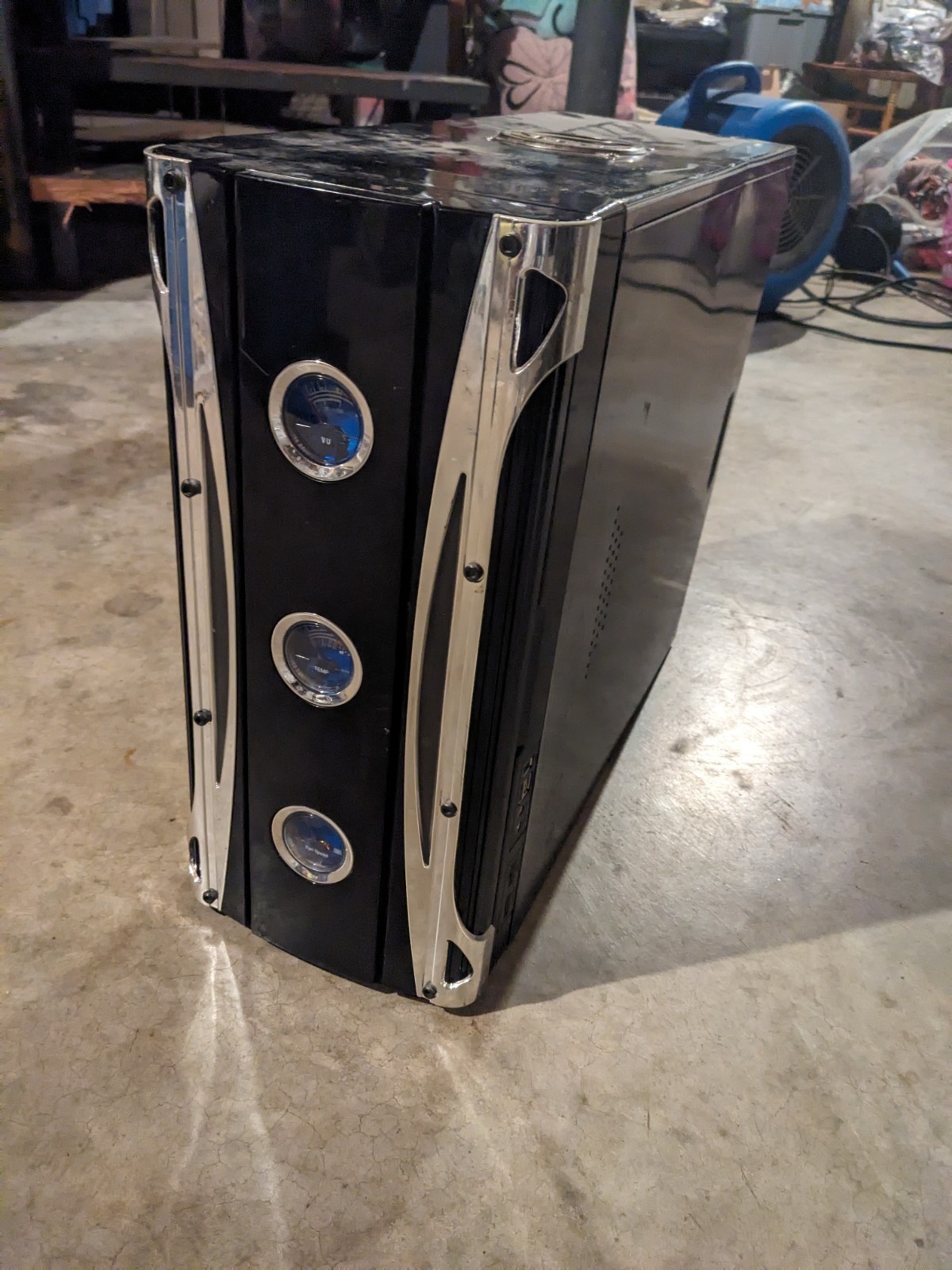 LOCAL PICKUP ONLY – Xion Xon II / Apevia X-Cruiser For Parts PC Lot