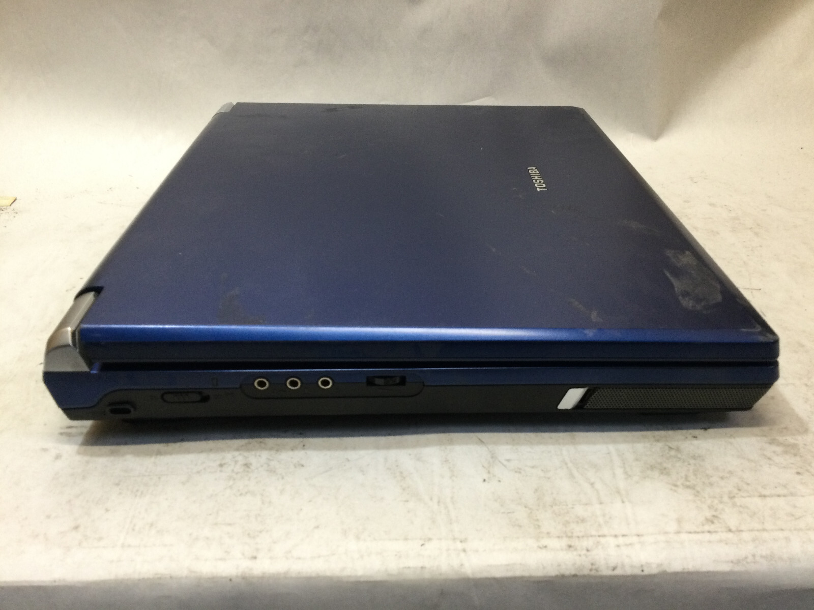 TOSHIBA SATELLITE A35-S159 – BOOTS TO BIOS – INTEL PENTIUM – 1GB RAM – READ – BB