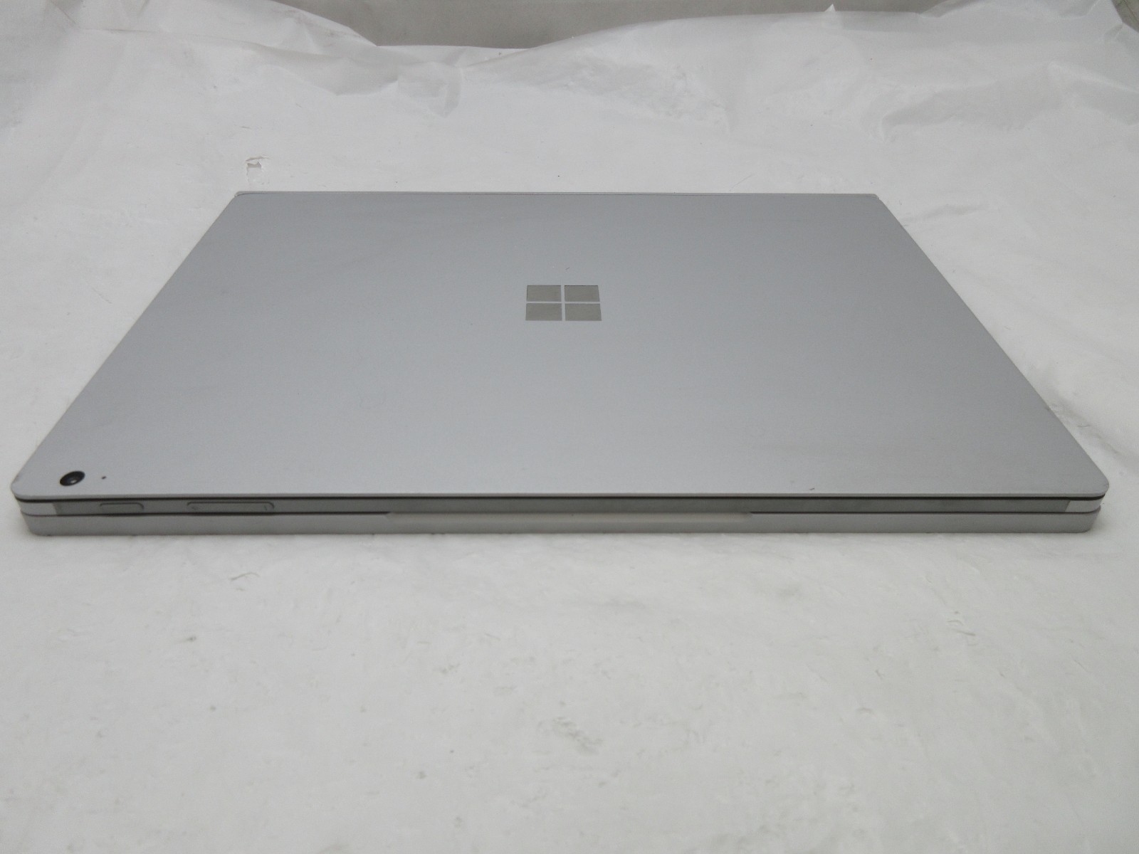 Microsoft Surface Book 3 13.5″ : I7-1065G7 1.3GHz : 16GB RAM : 256GB SSD : No OS