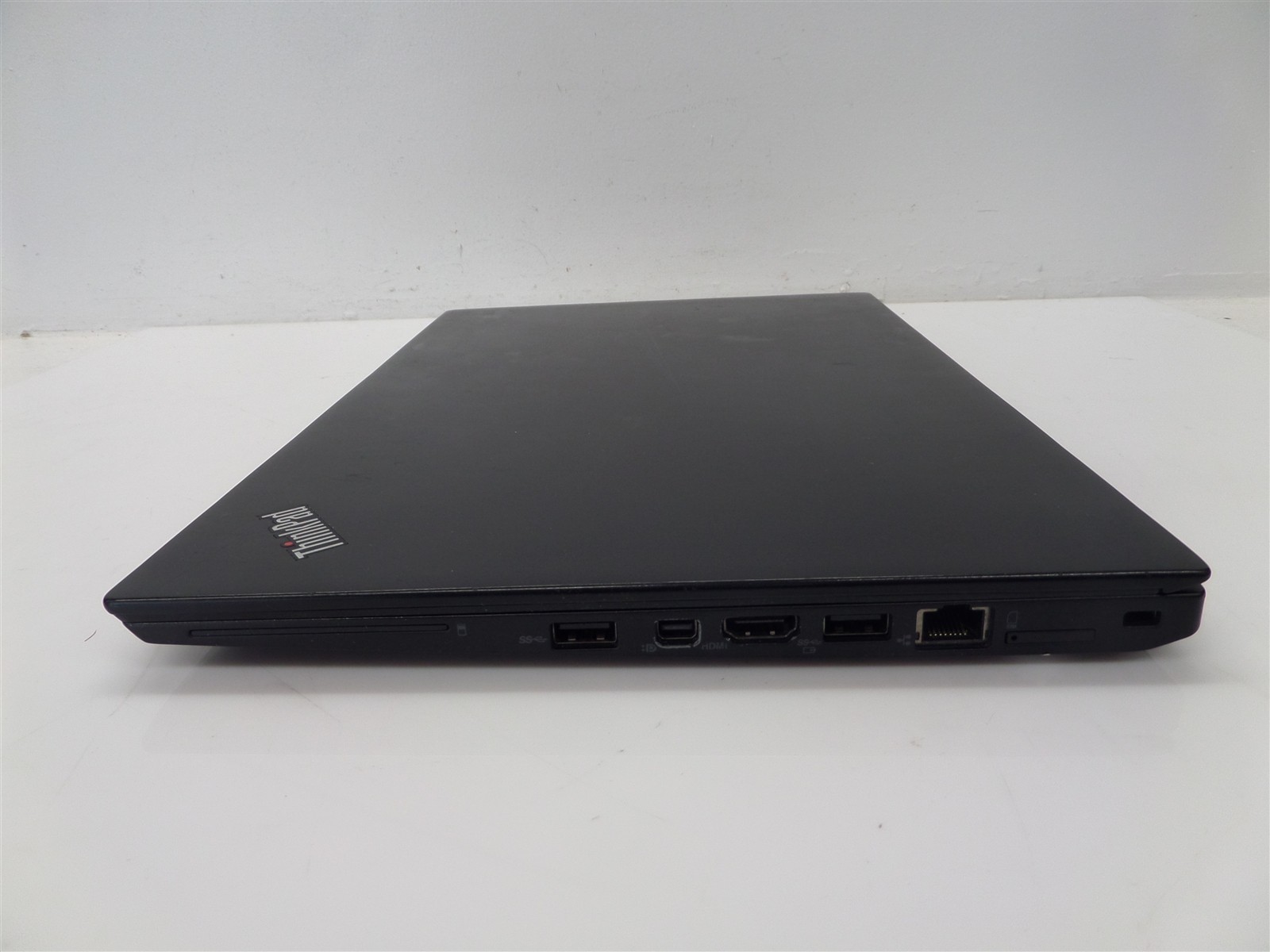 Lenovo ThinkPad T460s 14″ Laptop Core i5-6300U 2.4GHz CPU 8GB RAM – No HDD/OS