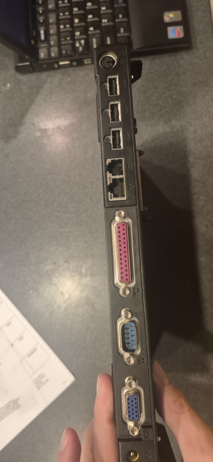 IBM ThinkPad X40 12.1 Pentium M 1.50GHz Linux 40GB HDD Charger WITH X4 Ultrabase