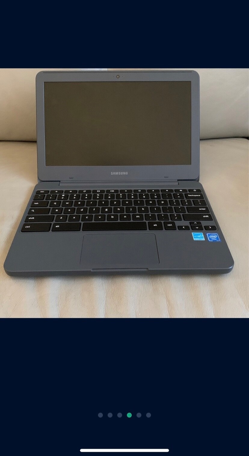 Samsung XE501C13-K02US 11.6 in. 4GB 32GB Notebook – Charcoal