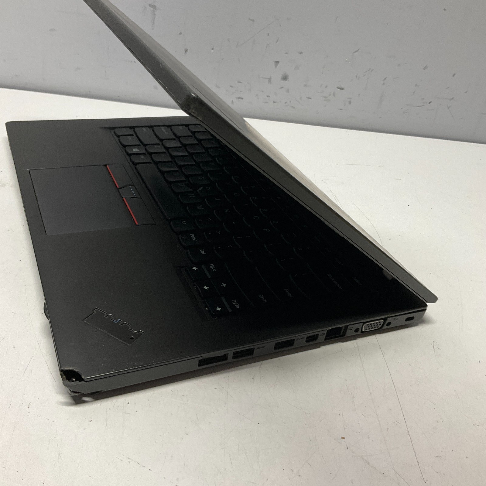 Lenovo ThinkPad L470 14″ | 2.60GHz Dual Core i5-7300U | 8GB 250GB SSD Win10 READ