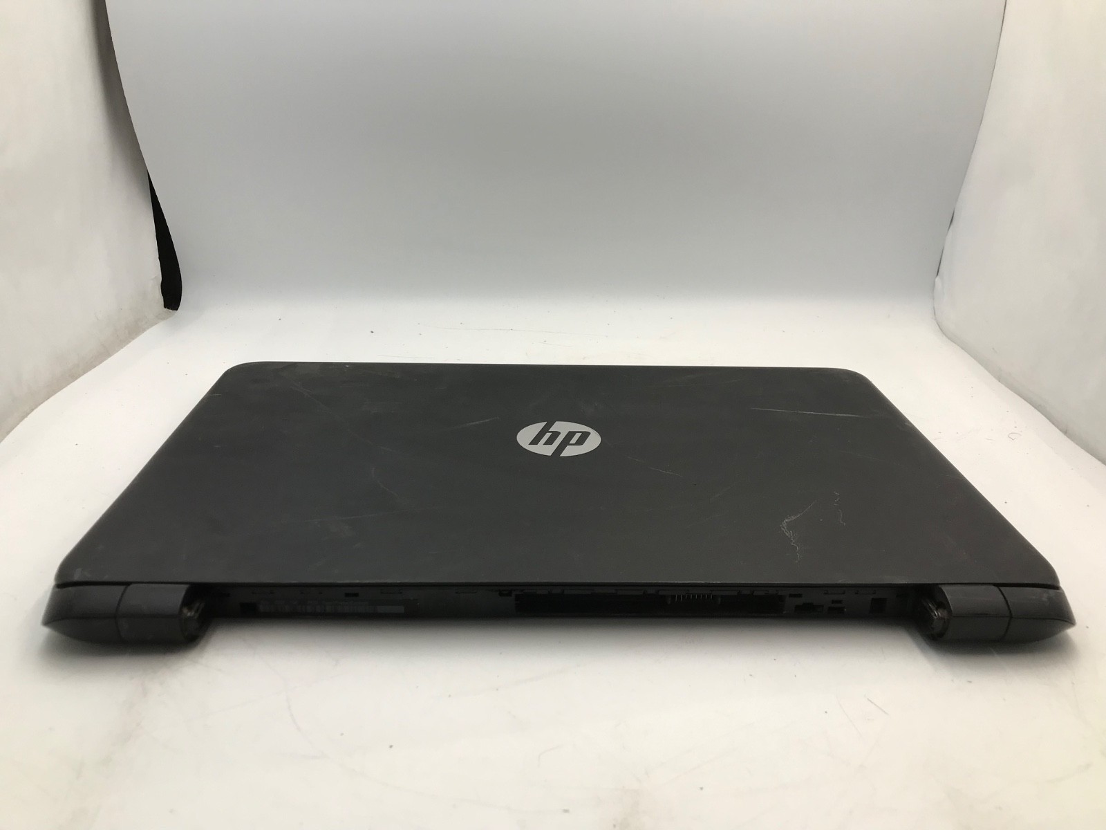 HP 15-f305dx AMD A6-5200 15″ Laptop -POWER DEAD/PARTS OR REPAIR -MZ
