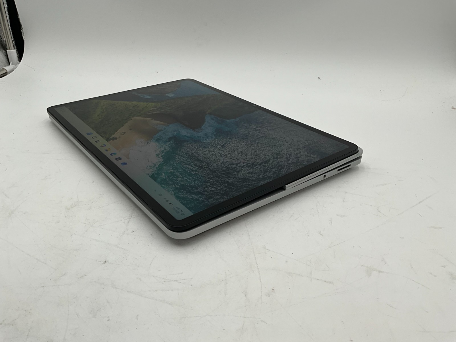 Microsoft Surface Laptop Studio – i7-11370H 16GB 512 0F00FWM230800C *READ* 14.4″
