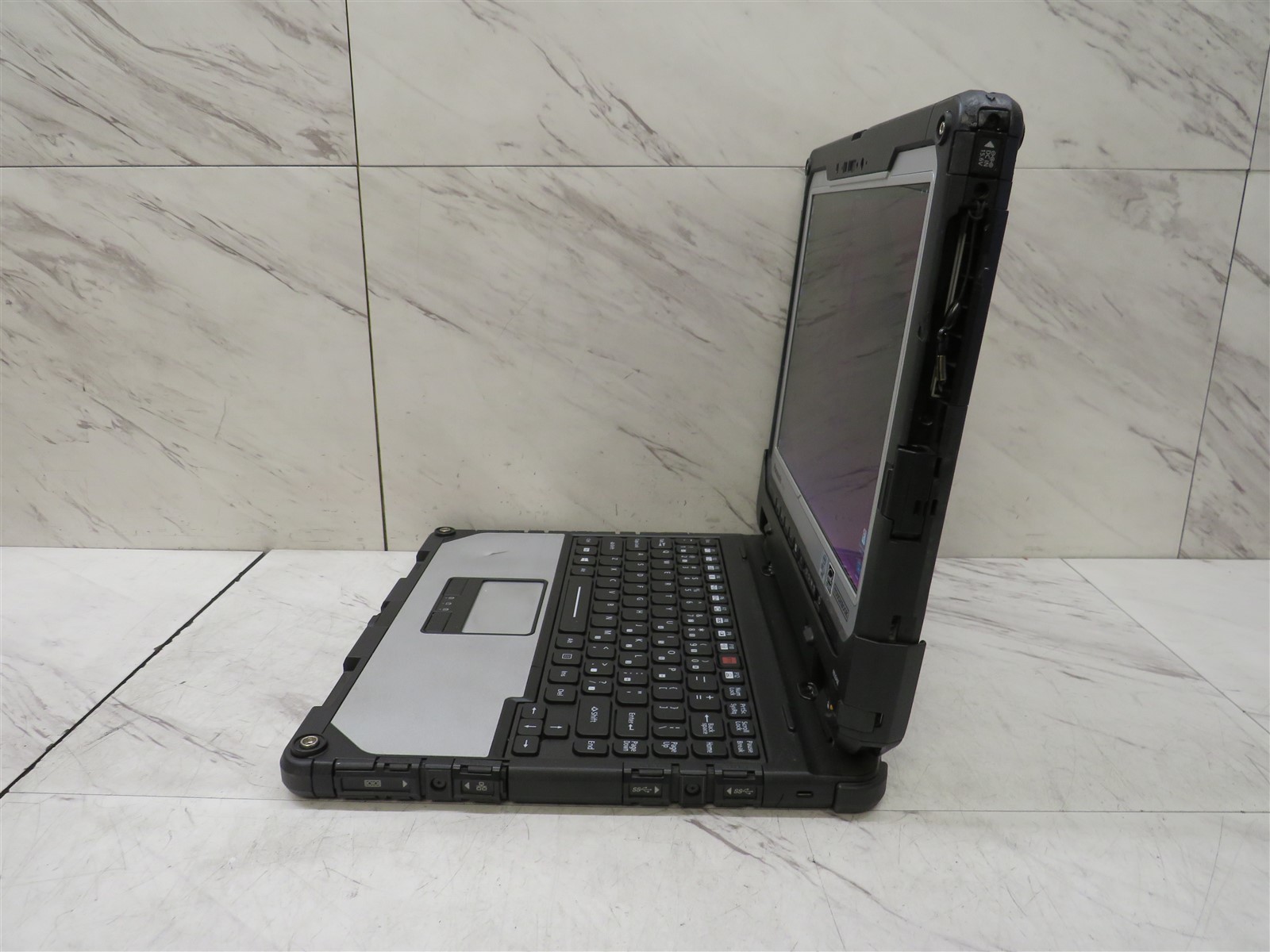 Panasonic Toughbook CF-33 Intel i5-10310U@1.7GHz 16GB RAM Laptop 4680Hrs