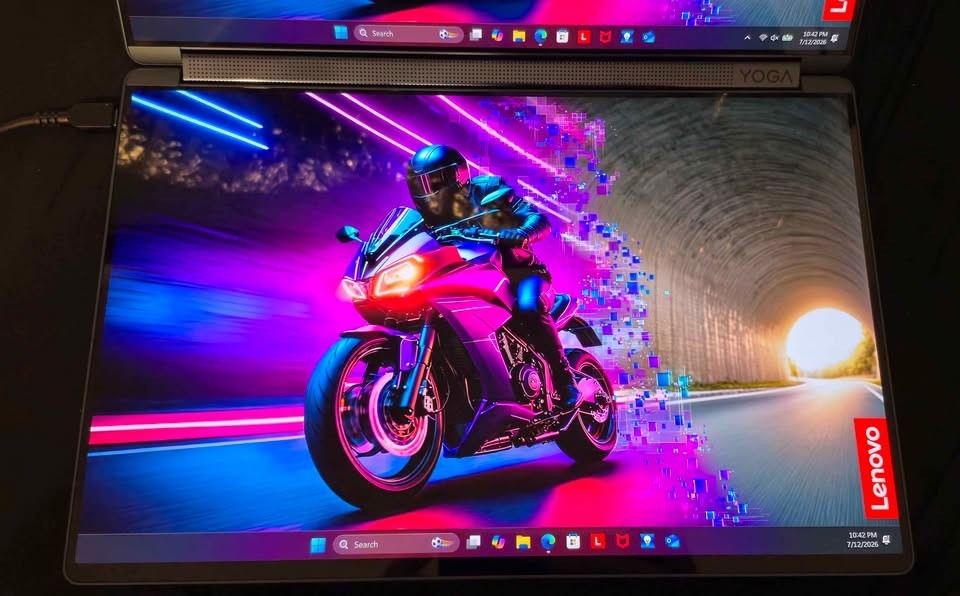 Lenovo Yoga Book 9i 14” 2.8K Dual Screen OLED Laptop Ultra 7 255H 16GB 1TB Teal
