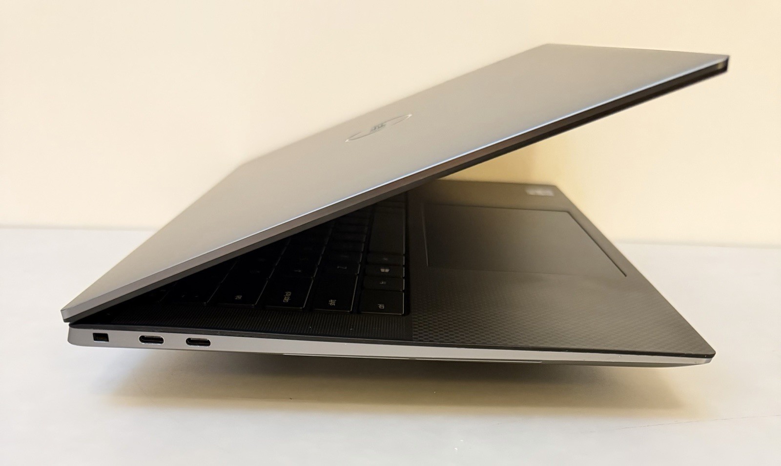Dell Precision 5550 i7-11800H 16GB 1 TB RTX A2000 FHD+ Win11 Pro Workstation