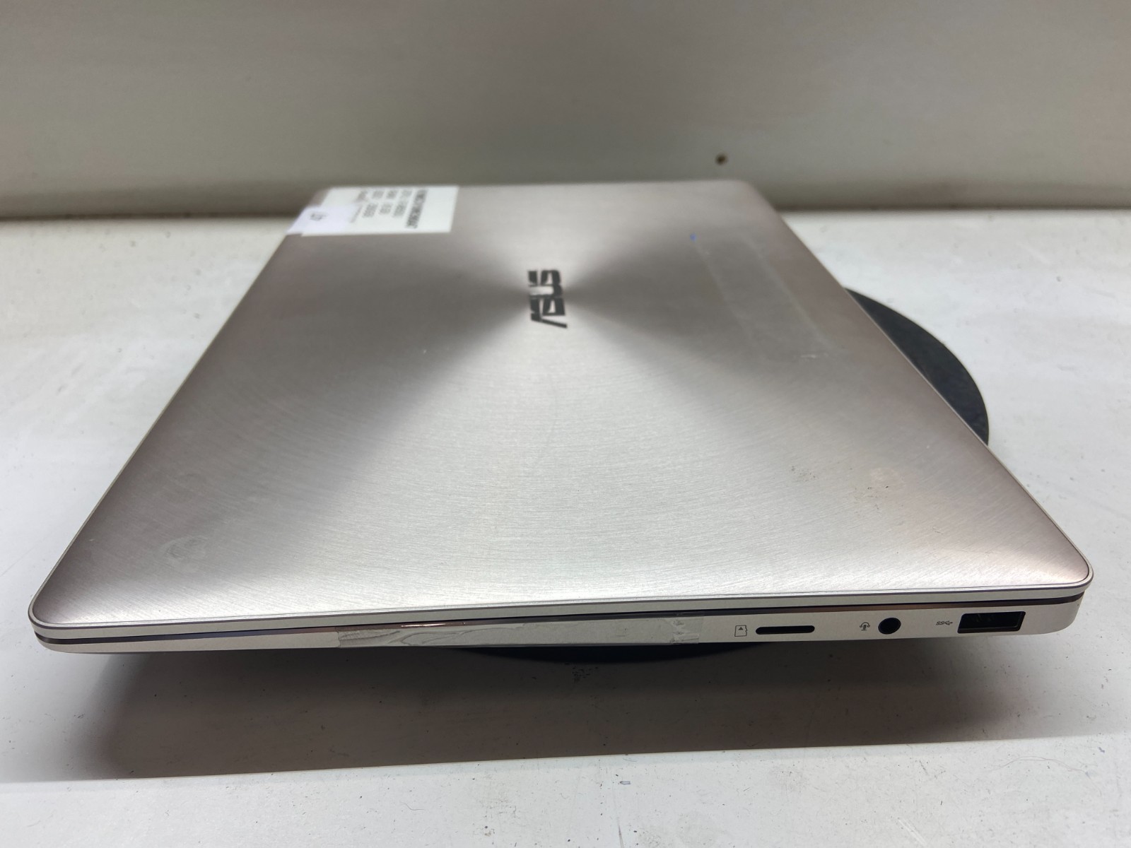 Asus Zenbook UX331U Intel Core i7-8550u 1.8GHz 8GB NO HDD